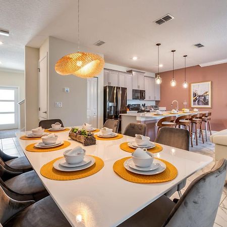 Awesome Home With Private Pool Near Disneyキシミー エクステリア 写真