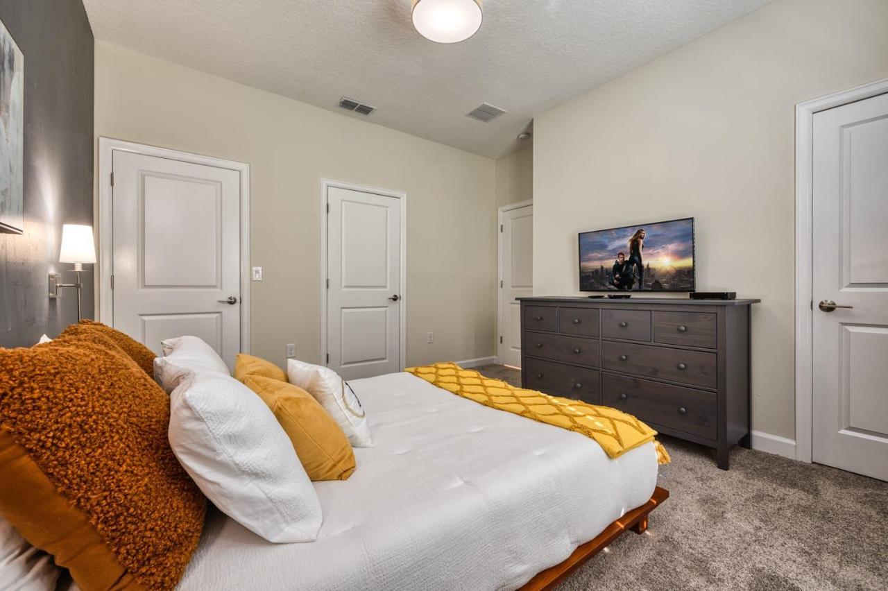 Awesome Home With Private Pool Near Disneyキシミー エクステリア 写真
