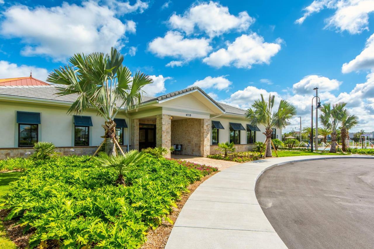 Awesome Home With Private Pool Near Disneyキシミー エクステリア 写真